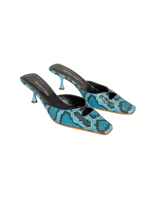 Sergio Rossi Mules in Blau mit Python-Print und Cut-out-Detail