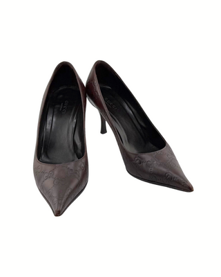 Gucci braune Lederpumps mit Logo-Prägung (37)